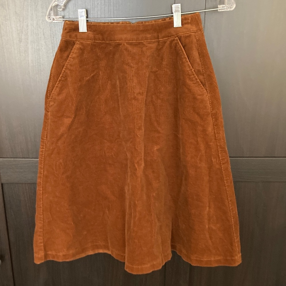 Uniqlo A-Line Corduroy Midi Skirt in Rich Brown
